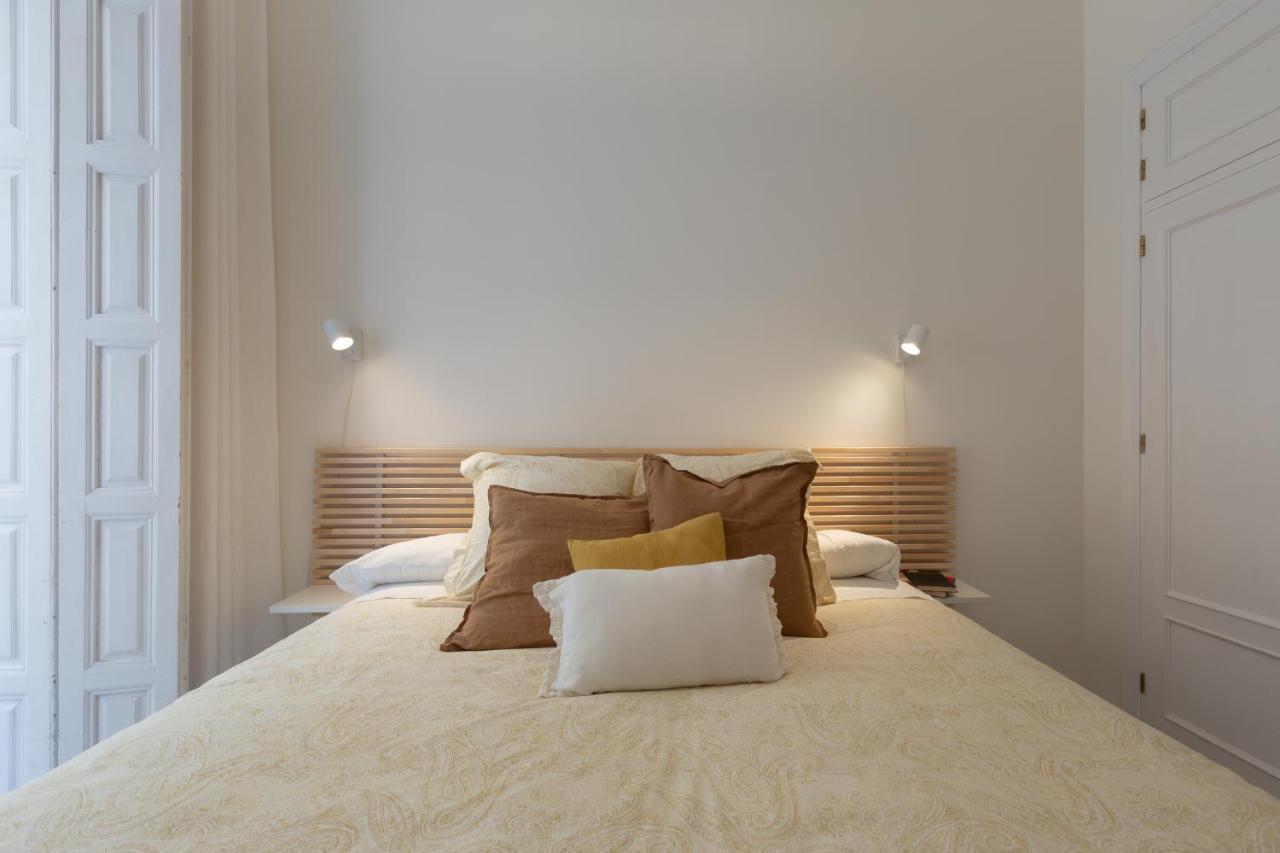 Puerta De Larios: Central Three-Bedroom Apartment With Balconies And Patio Màlaga Exteriér fotografie