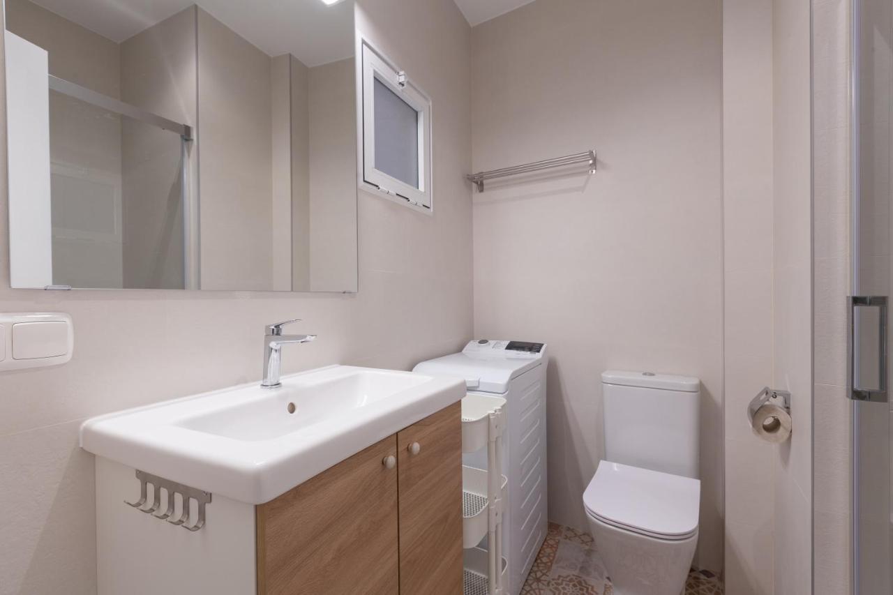 Puerta De Larios: Central Three-Bedroom Apartment With Balconies And Patio Màlaga Exteriér fotografie