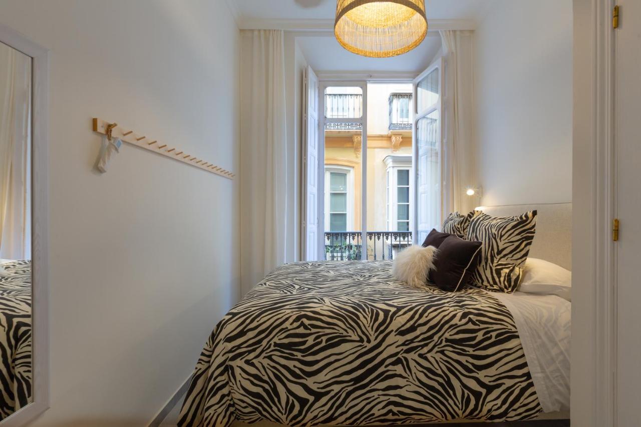 Puerta De Larios: Central Three-Bedroom Apartment With Balconies And Patio Màlaga Exteriér fotografie